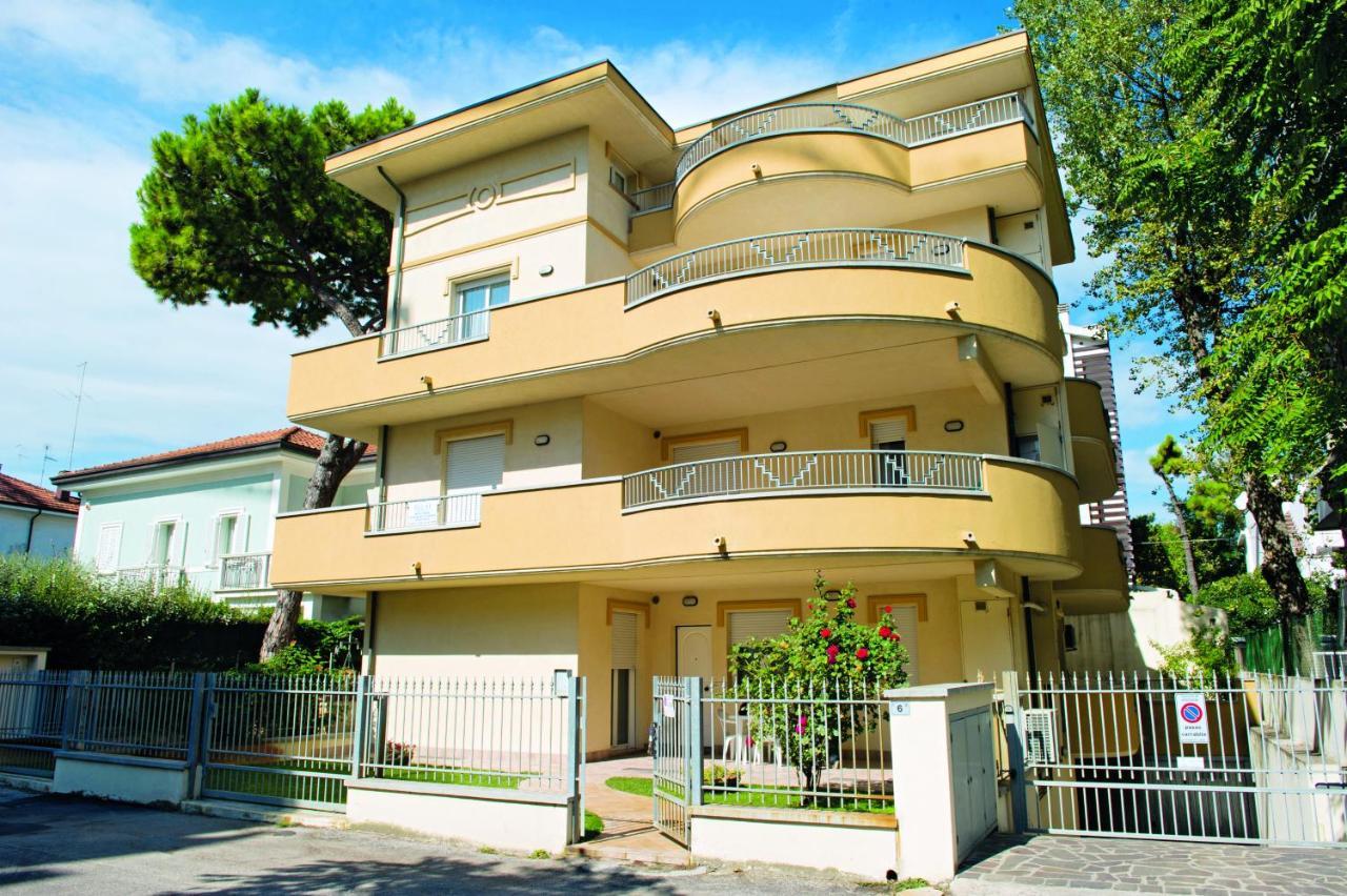 Residenza Raggio Apartment Ричоне Екстериор снимка